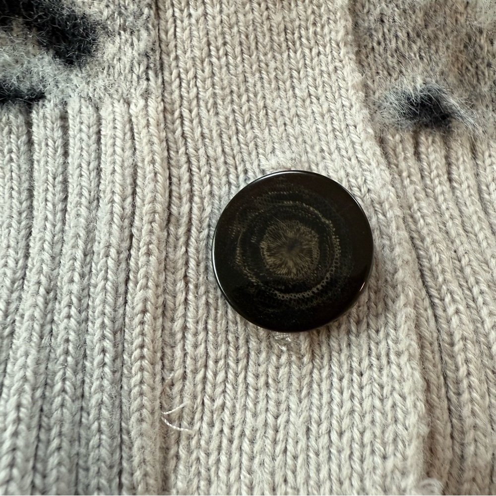 Retrology Animal Print Cardigan Sweater, Size L, Great Condition! - Picture 7 of 11